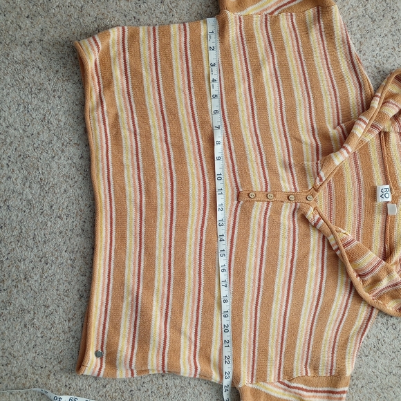 Roxy Striped Cropped Hoodie - Picture 4 of 8